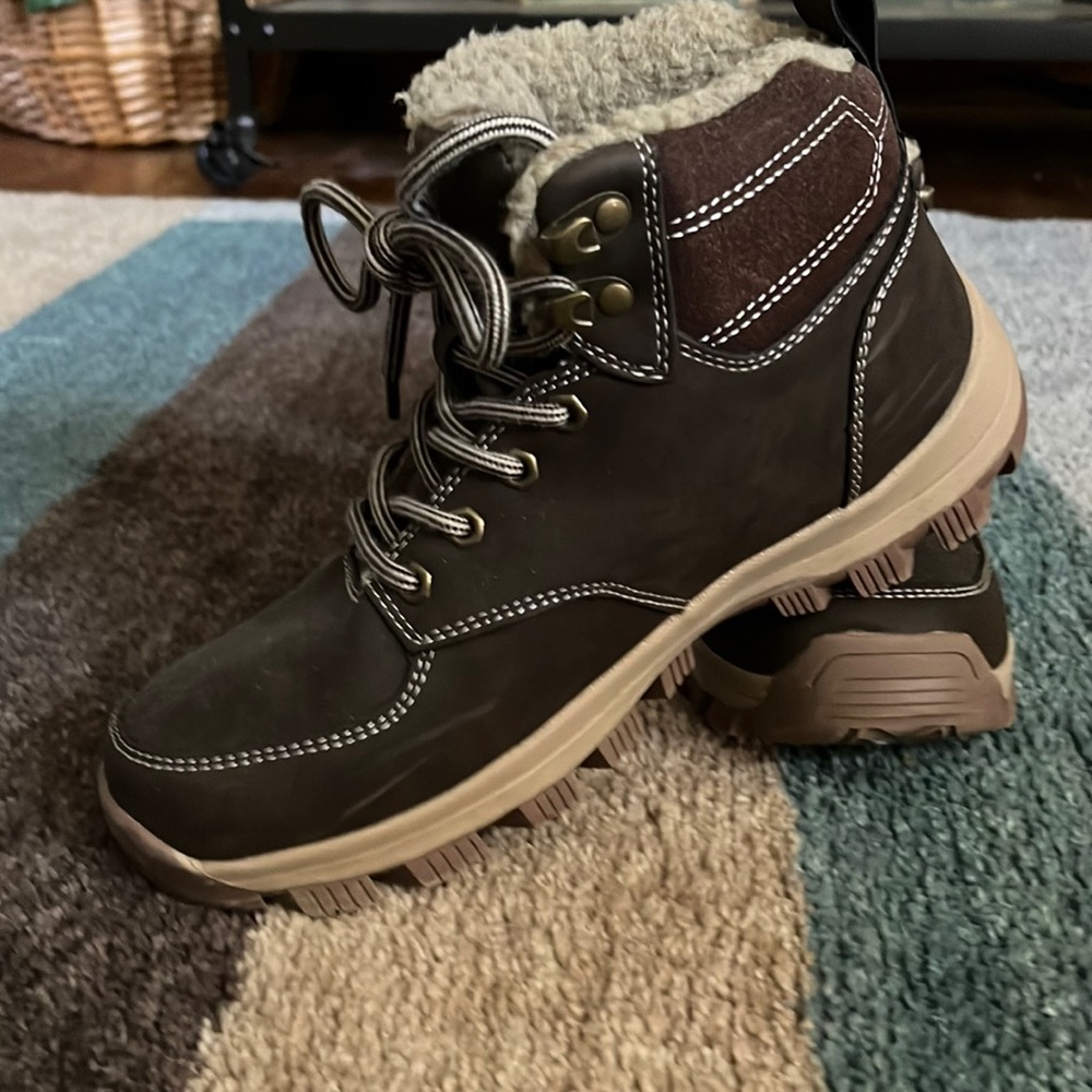 ANJOUFEMME Womens  Winter Hiking boots ,size 6.5